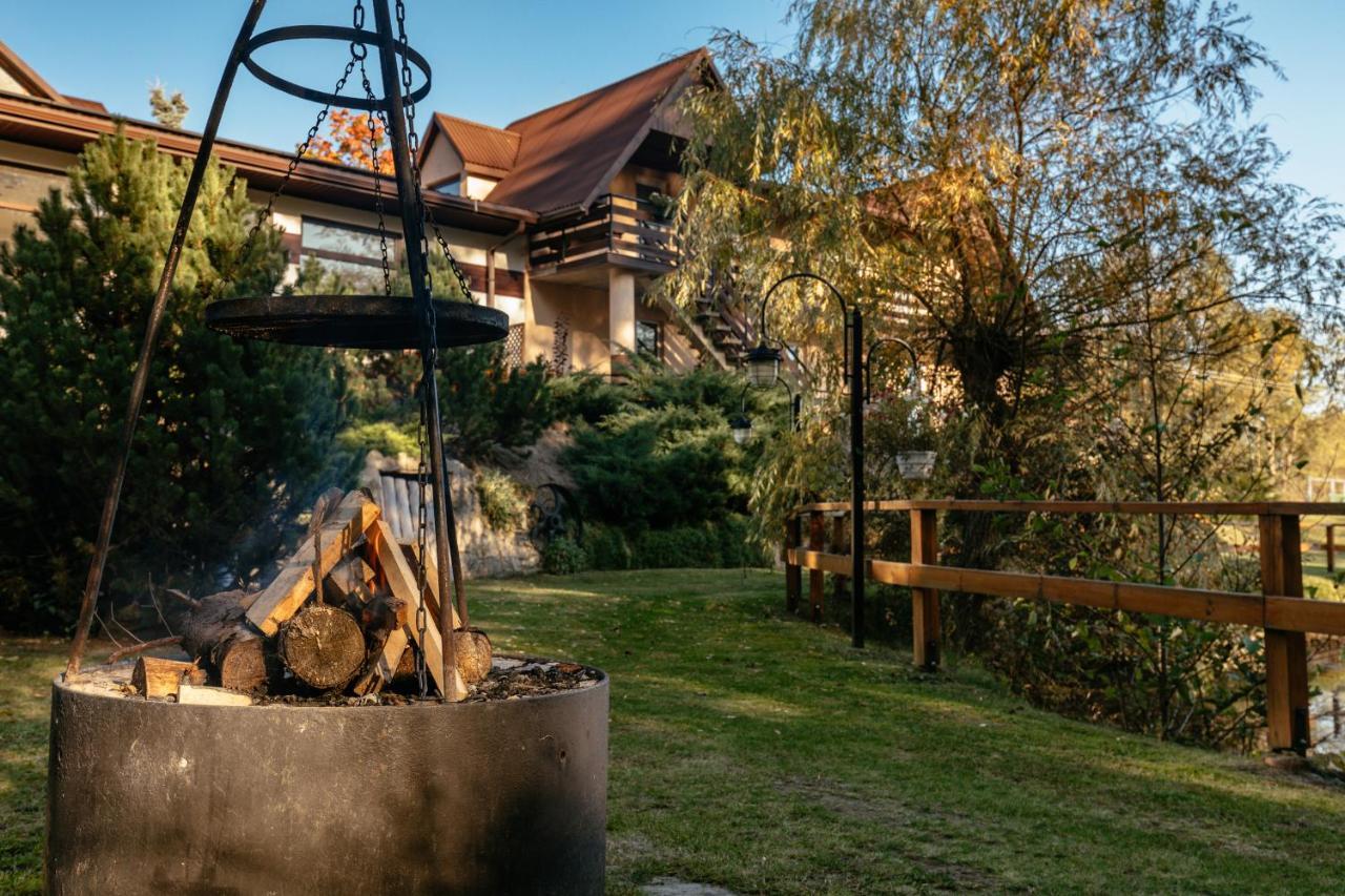 Wypoczynek U Piotra Susiec Exterior foto