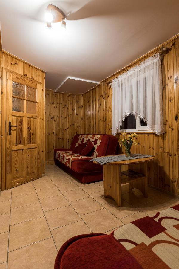 Wypoczynek U Piotra Susiec Exterior foto